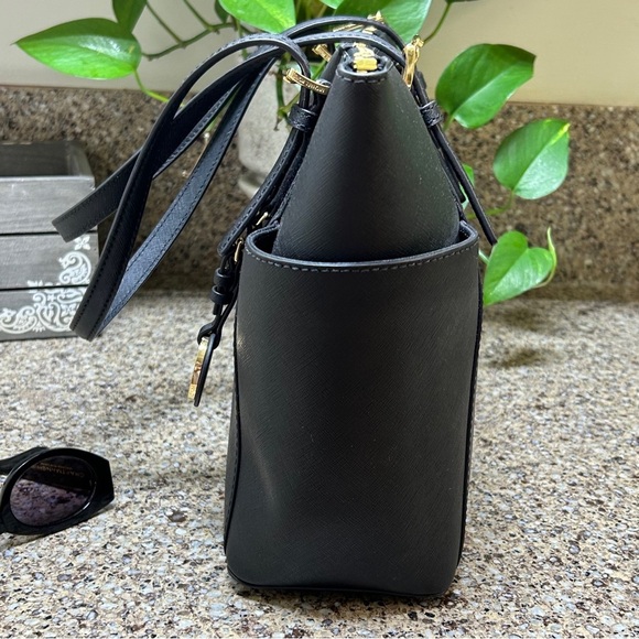 MICHAEL KORS East West “Jet Set” Saffiano Leather Top Zip Tote Shoulder Bag - Picture 6 of 9